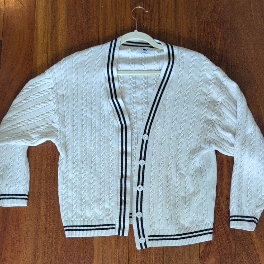 Aritzia TNA Ivory Cable Knit Cardigan with Ebony Accents